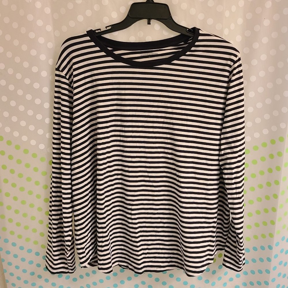 Universal Standard Striped T-Rex - Long Sleeve Size 26 Black & White Stripes